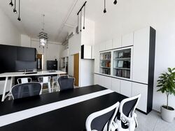 The Central (D1), Office #598077631